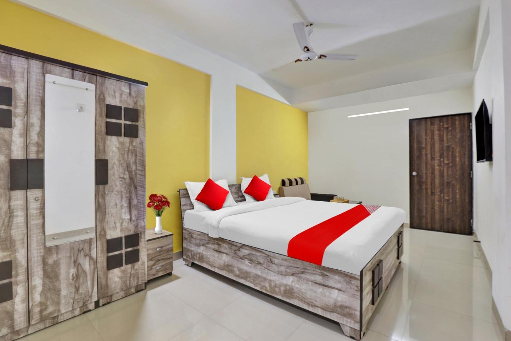 Fabhotel Relax Гандинагар Екстериор снимка