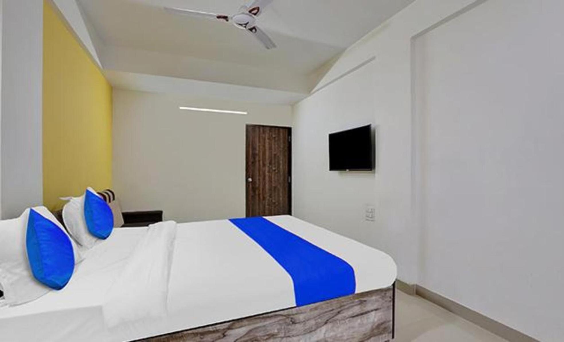 Fabhotel Relax Гандинагар Екстериор снимка