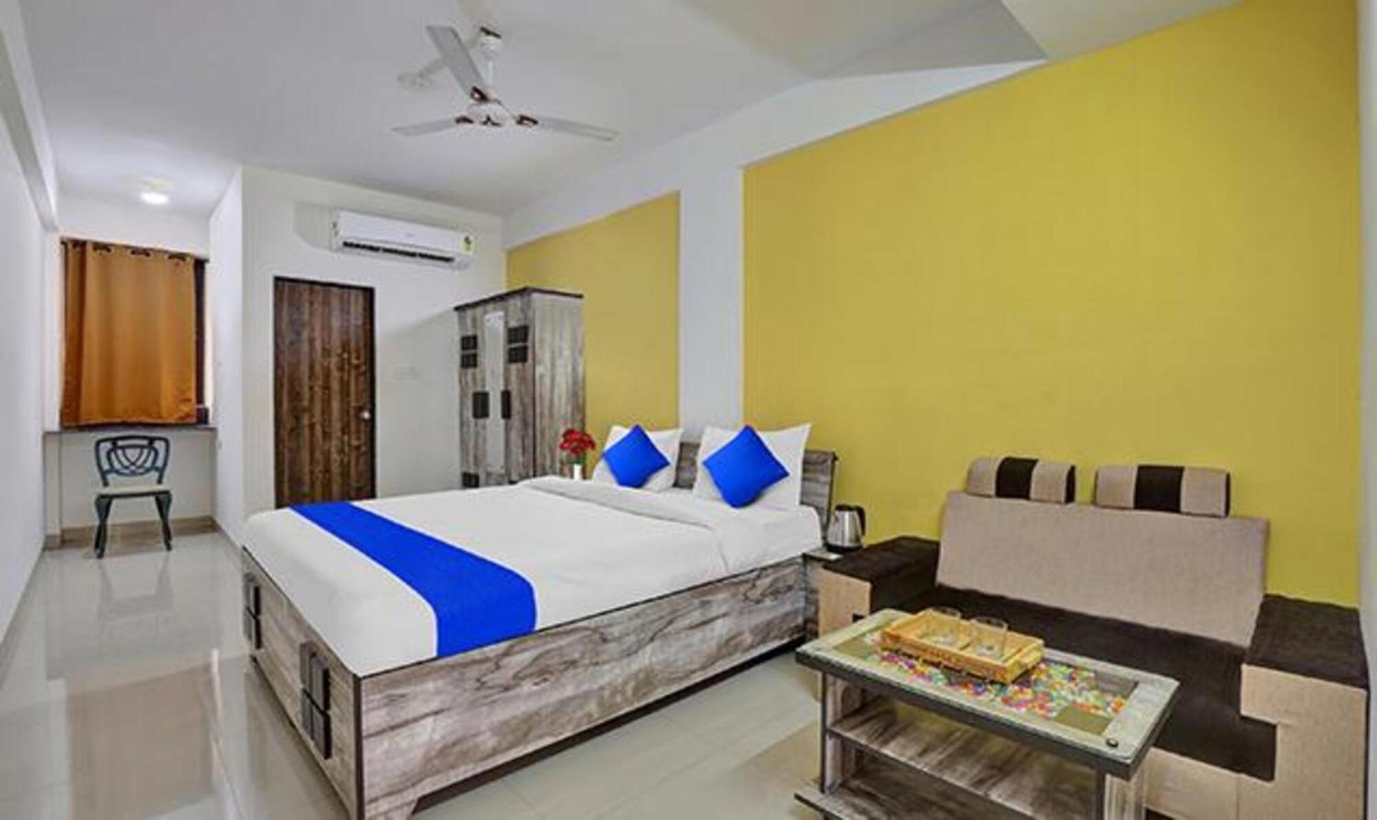 Fabhotel Relax Гандинагар Екстериор снимка
